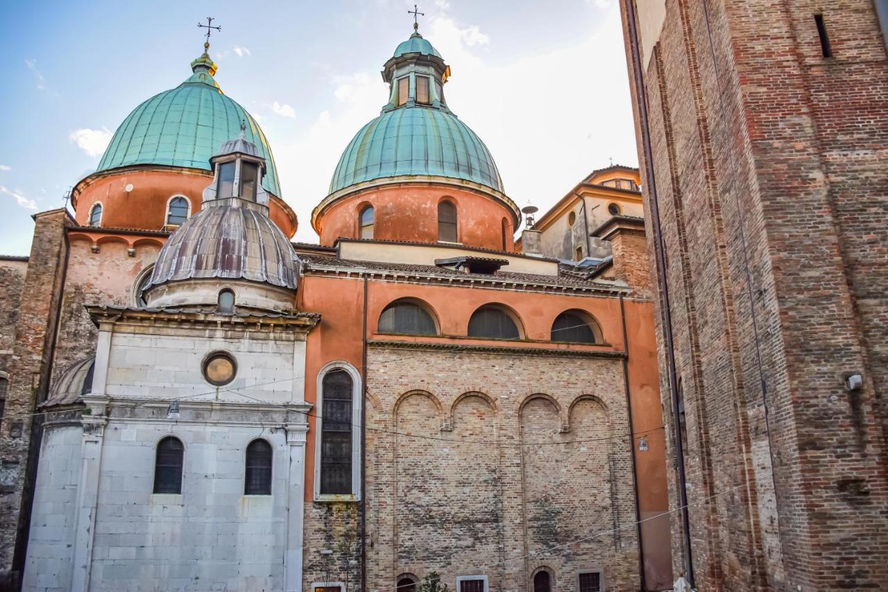 טרוויסו Duomo Luxury Home * * * * * San Paolo Cathedral מראה חיצוני תמונה